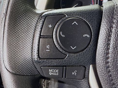 Used 2017 Toyota RAV4 LE image 14