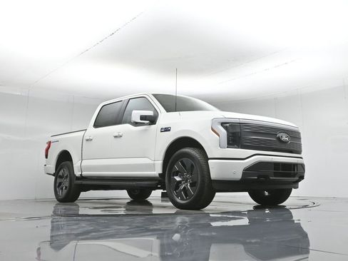 New 2025 Ford F150 Lightning Lariat w/ Max Trailer Tow Package image 45