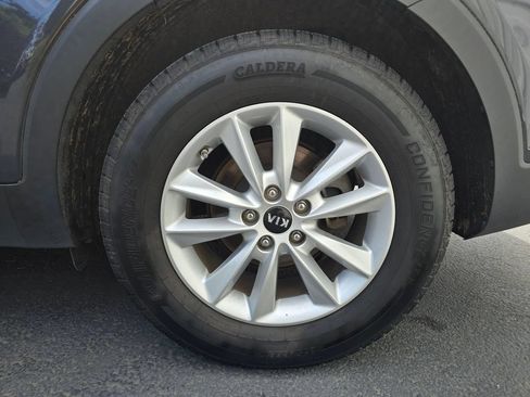 Used 2019 Kia Sorento AWD w/ Option Group 020 image 6