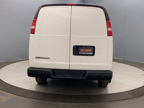 Used 2021 Chevrolet Express 2500 Extended w/ Driver Convenience Package RWD image 4
