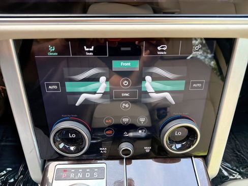 Used 2020 Land Rover Range Rover HSE AWD/4WD image 17