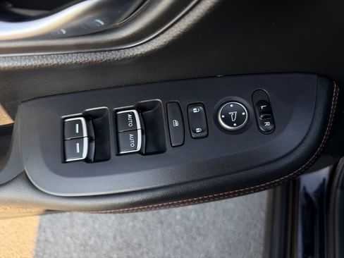 Used 2024 Honda HR-V Sport image 16