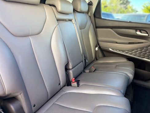 Used 2020 Hyundai Santa Fe SEL FWD image 17