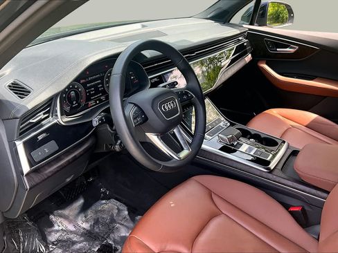 Used 2023 Audi Q7 3.0T Premium Plus w/ Premium Plus Package AWD/4WD image 18