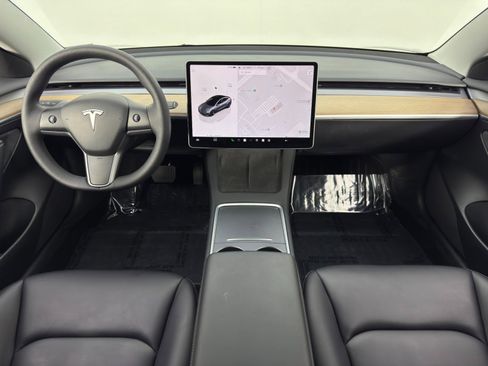 Used 2023 Tesla Model 3 Standard Range image 13