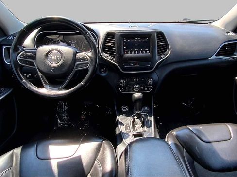 Used 2020 Jeep Cherokee Latitude Plus w/ Comfort/Convenience Group AWD/4WD image 14