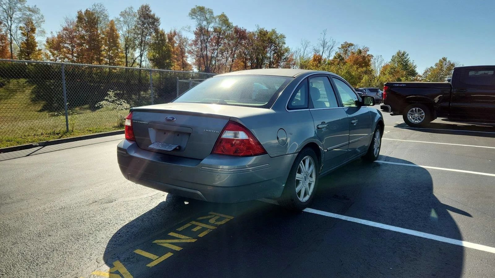 Used 2006 Ford Five Hundred Limited FWD image 8