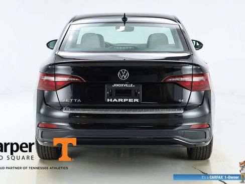 Used 2023 Volkswagen Jetta SE image 44
