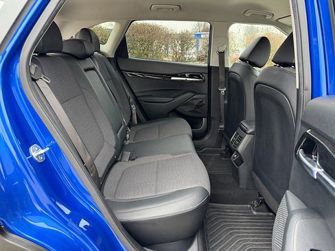 Used 2023 Kia Seltos S w/ Navigation Package image 32