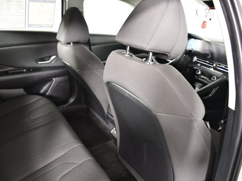 Used 2024 Hyundai Elantra SEL FWD image 42