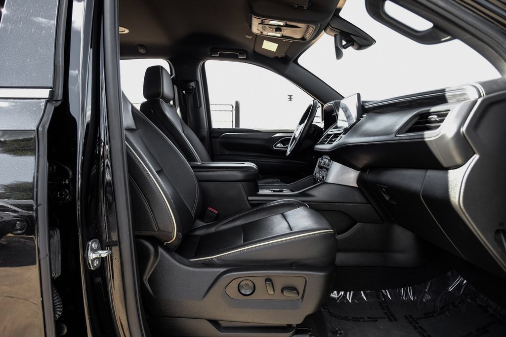 Used 2022 GMC Yukon XL SLT AWD/4WD image 38