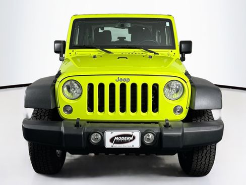 Used 2016 Jeep Wrangler Sport AWD/4WD image 4