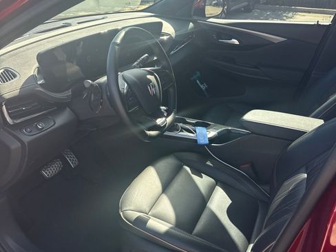 Used 2024 Buick Envista Avenir FWD image 8