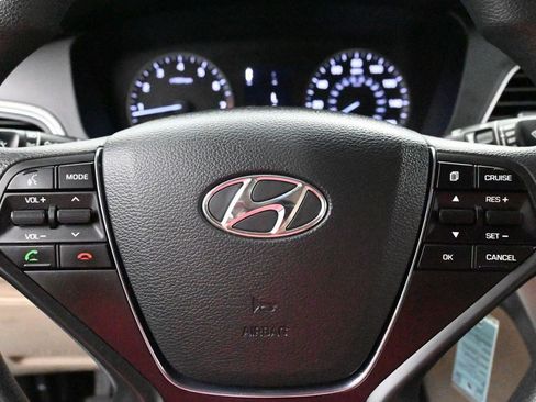 Used 2017 Hyundai Sonata SE FWD image 11