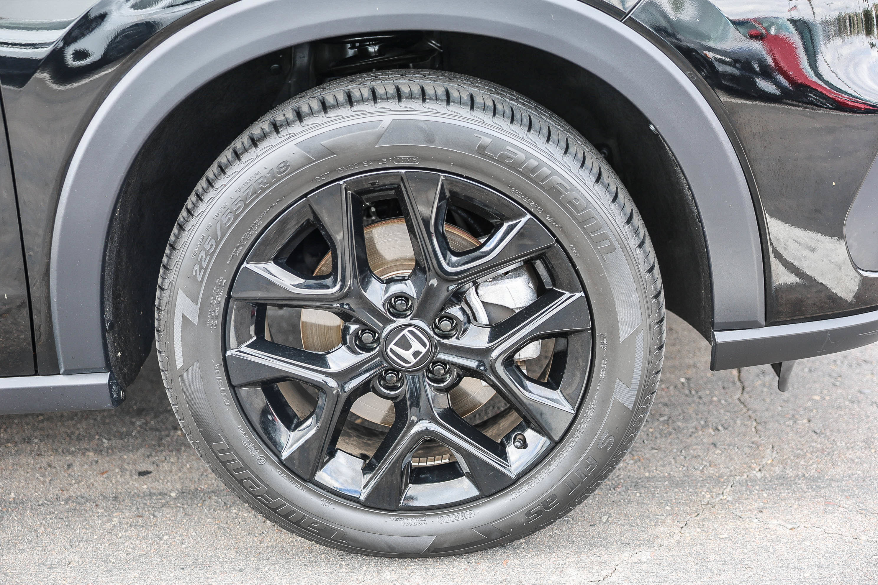 Certified 2025 Honda HR-V Sport image 27