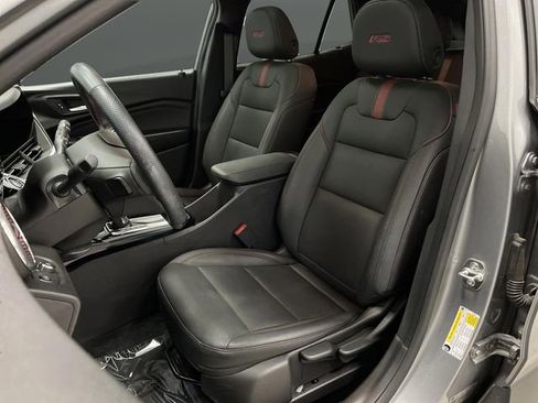 Used 2024 Chevrolet Trax RS w/ Sunroof Package image 4