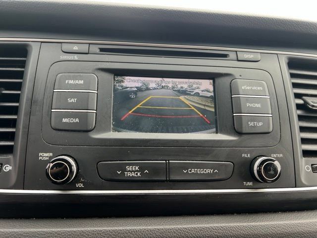 Used 2015 Kia Sedona LX FWD image 18