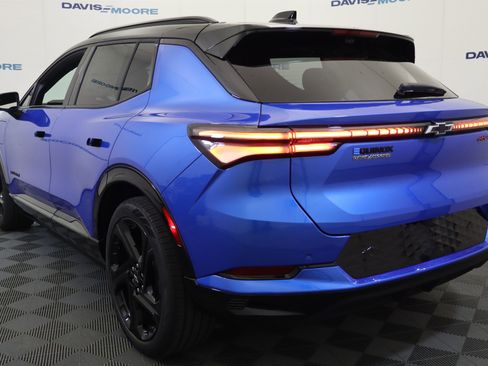 New 2026 Chevrolet Equinox EV RS image 9