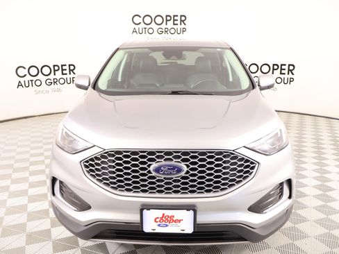 Used 2024 Ford Edge SEL image 9