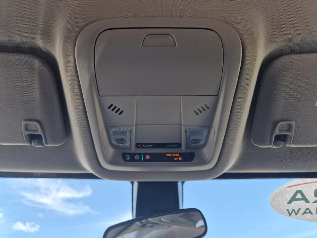 Used 2022 GMC Acadia SLE w/ Driver Convenience Package AWD/4WD image 29