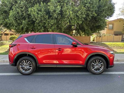 Used 2020 MAZDA CX-5 Touring FWD image 9