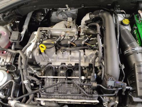 Used 2021 Volkswagen Jetta S w/ Driver Assistance Package image 30