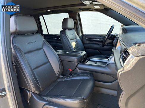 Used 2022 GMC Yukon XL Denali w/ Max Trailering Package image 16