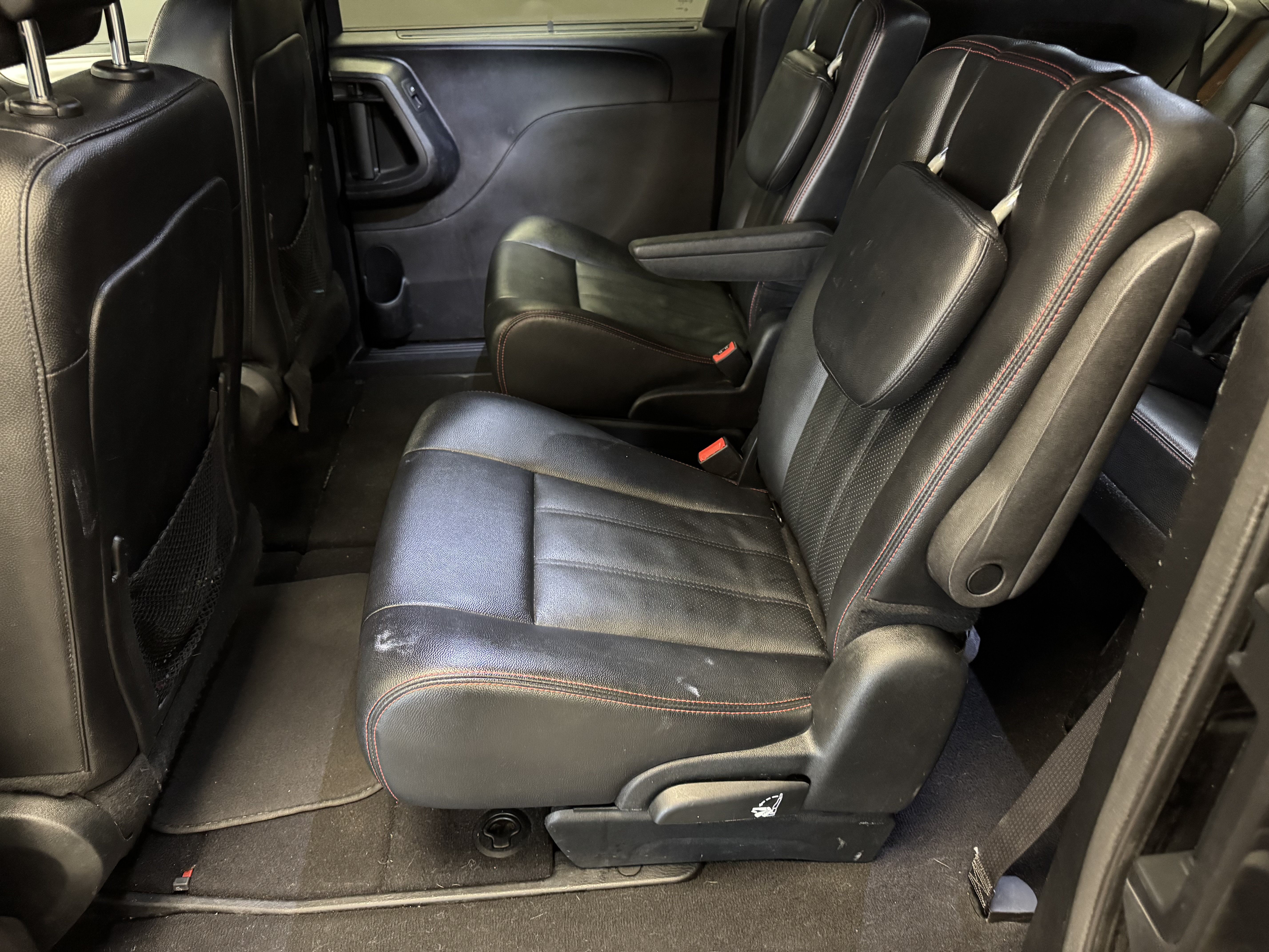 Used 2018 Dodge Grand Caravan GT FWD image 13
