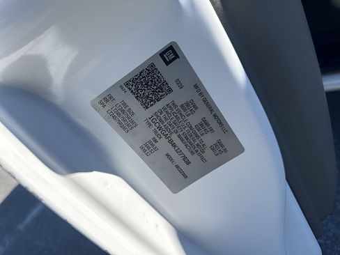 Used 2019 Chevrolet Express 2500 w/ Driver Convenience Package image 28