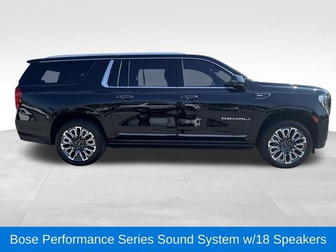 Used 2023 GMC Yukon XL Denali Ultimate AWD/4WD image 2