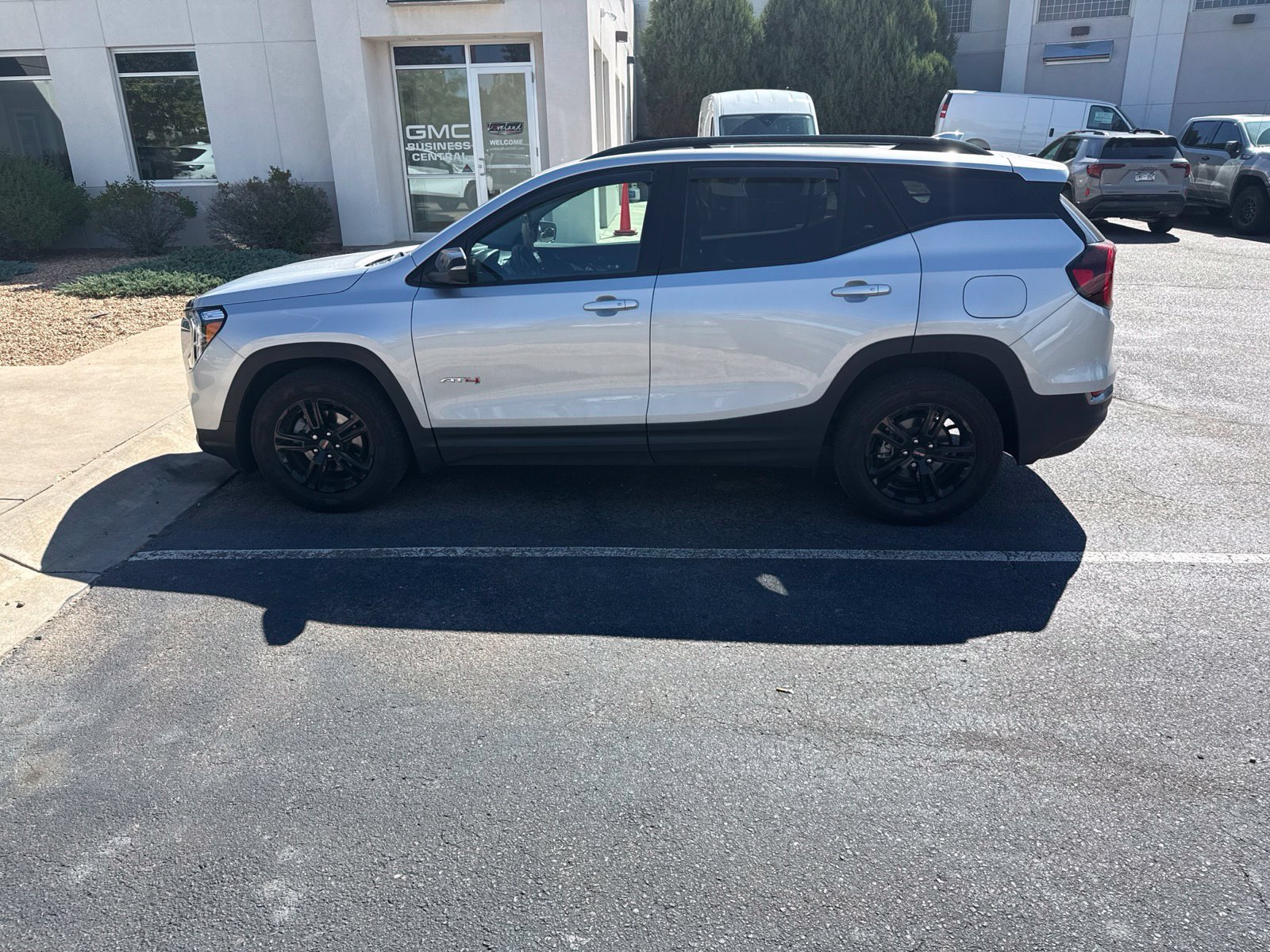 Used 2022 GMC Terrain AT4 w/ Infotainment Package II AWD/4WD image 1