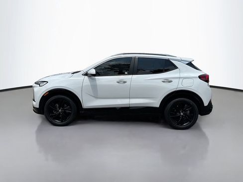Used 2024 Buick Encore GX Sport Touring FWD image 3
