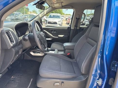 Used 2024 Nissan Frontier SV RWD image 23