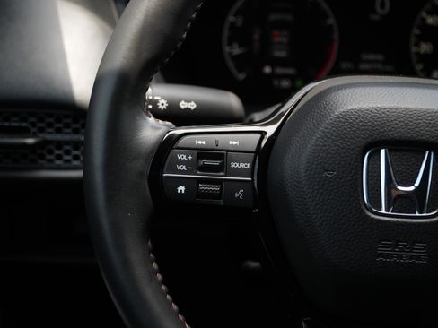Used 2024 Honda HR-V Sport image 19