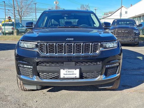 Used 2023 Jeep Grand Cherokee L Limited w/ Trailer Tow Group (B) image 5