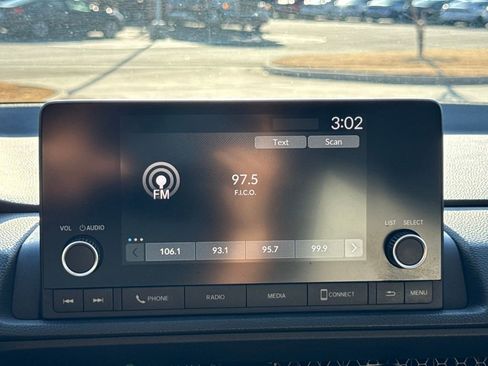 Used 2023 Honda CR-V LX image 23