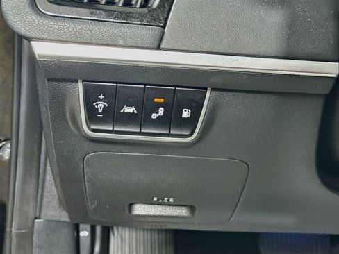 Used 2018 Kia Stinger Premium AWD/4WD image 10