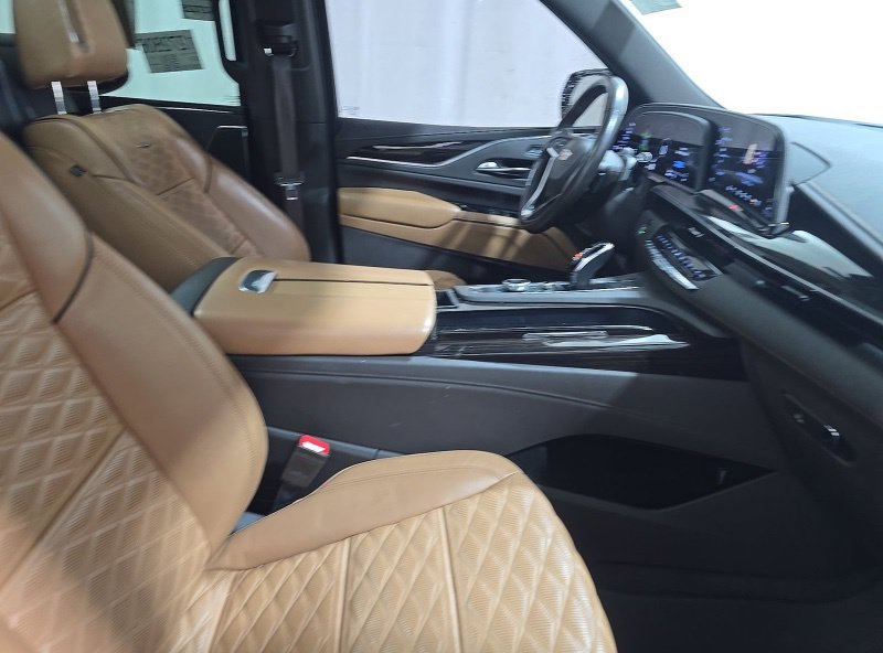 Used 2022 Cadillac Escalade ESV Sport w/ Touring Package AWD/4WD image 7