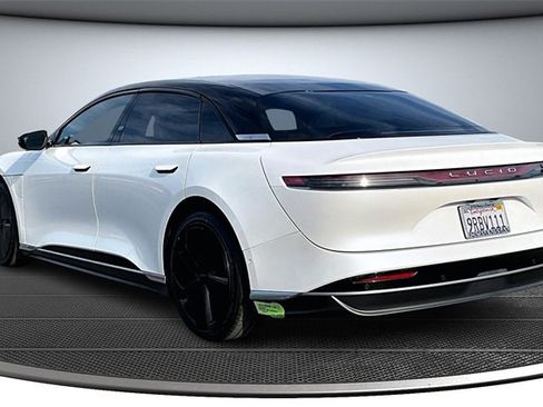 Used 2023 Lucid Air Touring image 4