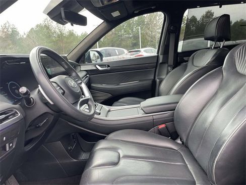 Used 2023 Hyundai Palisade Calligraphy image 13