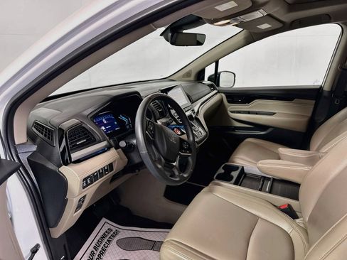 Used 2023 Honda Odyssey Touring image 9