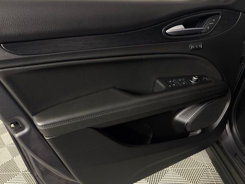 Used 2023 Alfa Romeo Stelvio Sprint RWD image 25