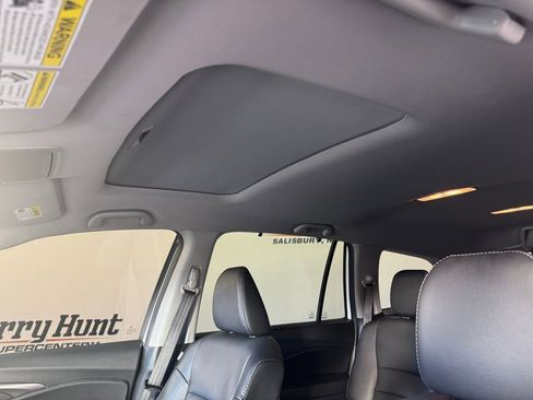 Used 2022 Honda Pilot Special Edition image 5