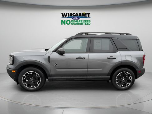 Certified 2025 Ford Bronco Sport Outer Banks w/ Outer Banks Tech Package+ AWD/4WD image 2