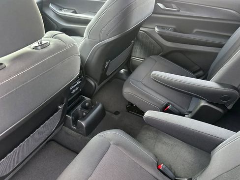 New 2026 Jeep Grand Cherokee L 4WD image 4