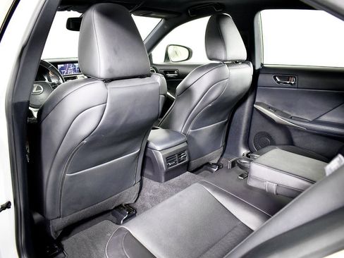 Used 2016 Lexus IS 300 AWD image 31