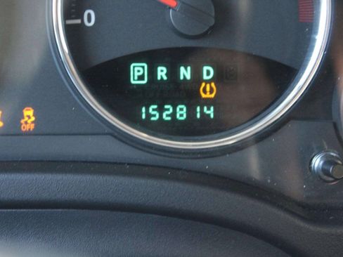 Used 2011 Jeep Patriot Latitude FWD image 8