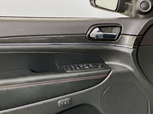 Used 2021 Jeep Grand Cherokee Trailhawk w/ Trailhawk Luxury Group image 17