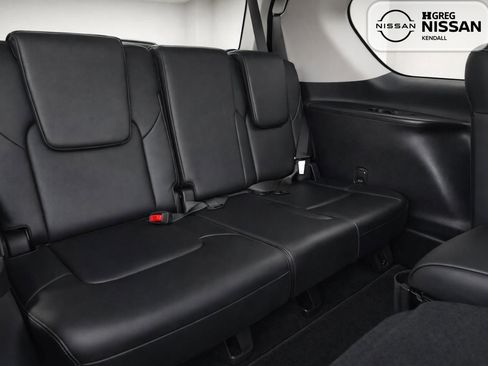 Used 2024 INFINITI QX80 Luxe RWD image 19