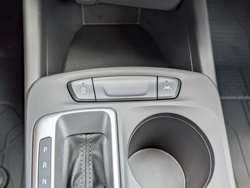 New 2026 Chevrolet Trax LS w/ LS Convenience Package FWD image 21